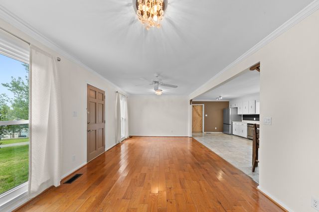 511 N Main St, Cornersville, TN 37047