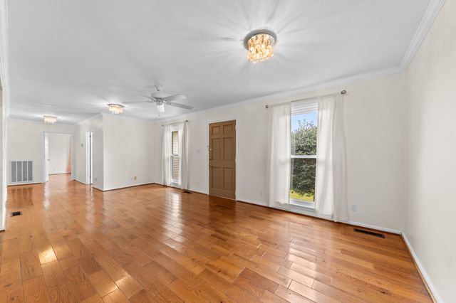 511 N Main St, Cornersville, TN 37047