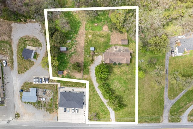 511 N Main St, Cornersville, TN 37047