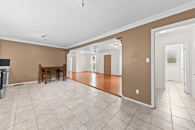 511 N Main St, Cornersville, TN 37047