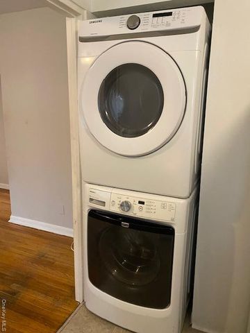 72-31 Little Neck Parkway G-1, Glen Oaks, NY 11004