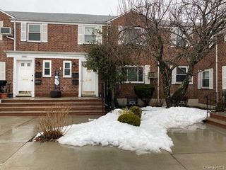 72-31 Little Neck Parkway G-1, Glen Oaks, NY 11004