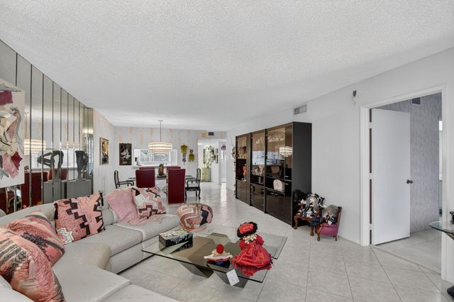 4735 Lucerne Lakes Blvd 306, Lake Worth, FL 33467