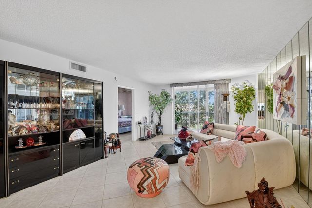 4735 Lucerne Lakes Blvd 306, Lake Worth, FL 33467