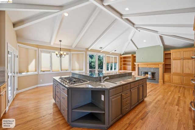 1920 Joseph Dr, Moraga, CA 94556