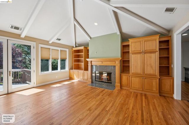1920 Joseph Dr, Moraga, CA 94556