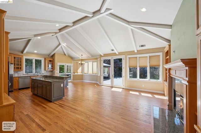 1920 Joseph Dr, Moraga, CA 94556