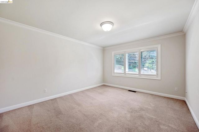 1920 Joseph Dr, Moraga, CA 94556