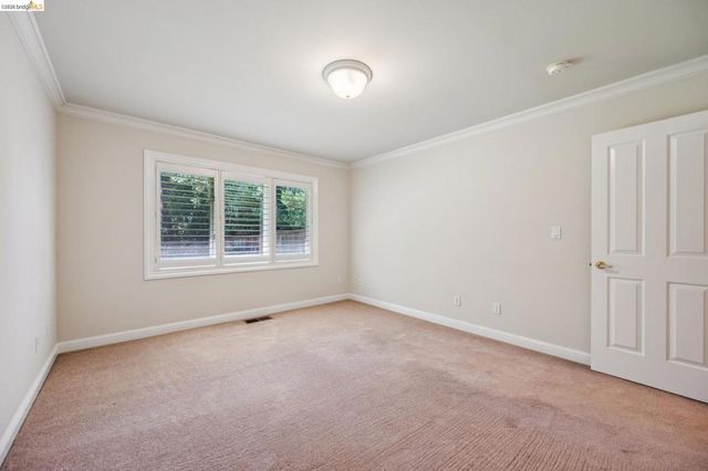 1920 Joseph Dr, Moraga, CA 94556