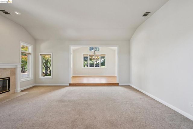 1920 Joseph Dr, Moraga, CA 94556