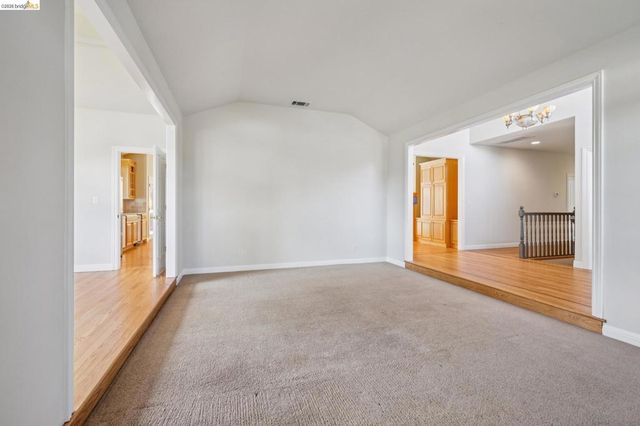 1920 Joseph Dr, Moraga, CA 94556