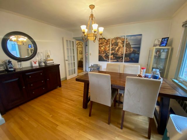 275 Tappan St 1, Brookline, MA 02446