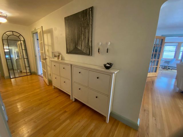 275 Tappan St 1, Brookline, MA 02446