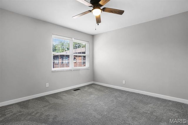 7965 Royal Arms Court, St Louis, MO 63123
