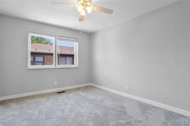 7965 Royal Arms Court, St Louis, MO 63123