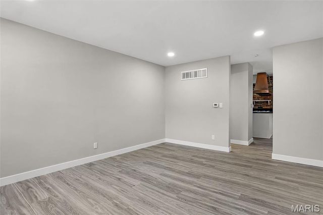 7965 Royal Arms Court, St Louis, MO 63123