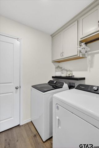 1203 Hidden Valley Dr, Chandler, TX 75758