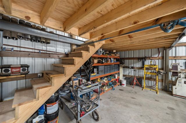 351 Oak Knoll Road, Cleveland, TX 77328