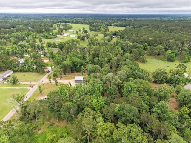 351 Oak Knoll Road, Cleveland, TX 77328