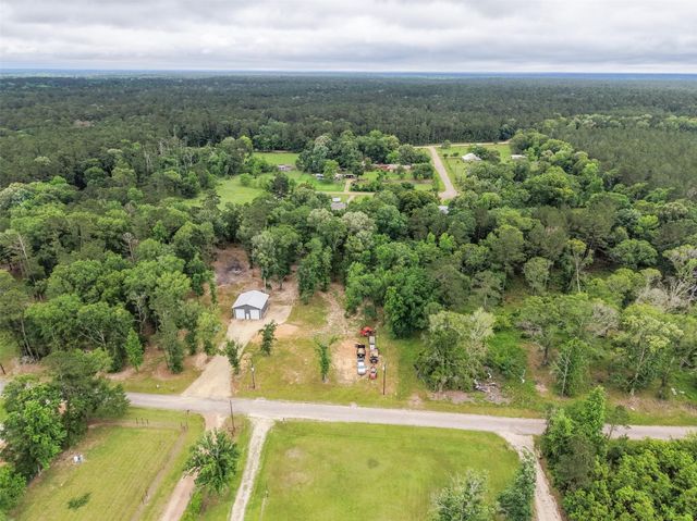 351 Oak Knoll Road, Cleveland, TX 77328