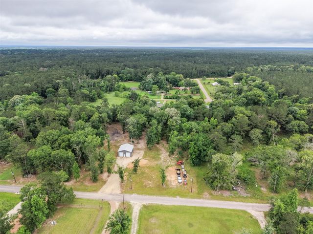 351 Oak Knoll Road, Cleveland, TX 77328