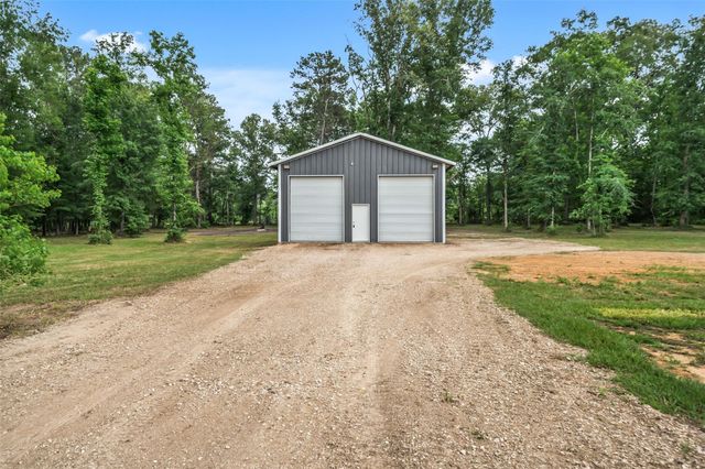 351 Oak Knoll Road, Cleveland, TX 77328