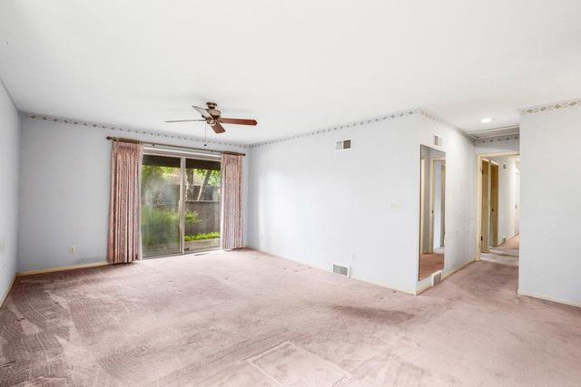8 Pinewood COURT, Wind Point, WI 53402