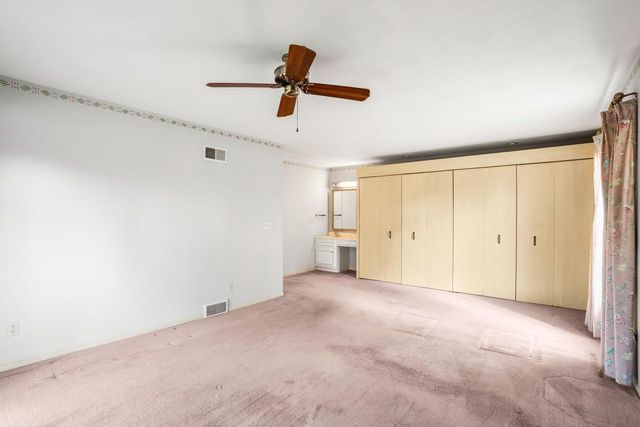8 Pinewood COURT, Wind Point, WI 53402