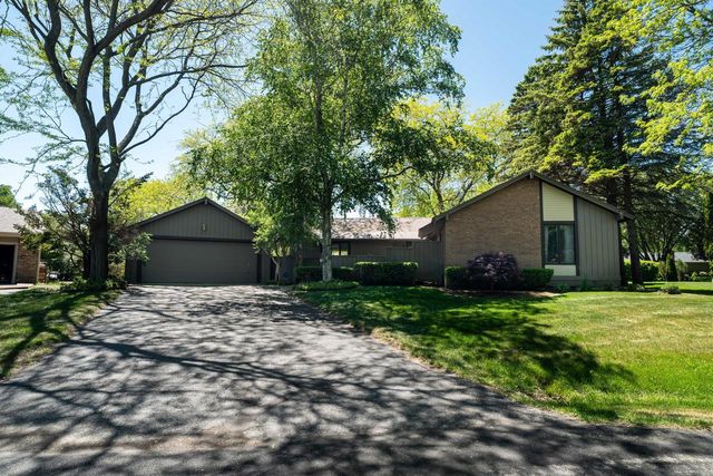 8 Pinewood COURT, Wind Point, WI 53402