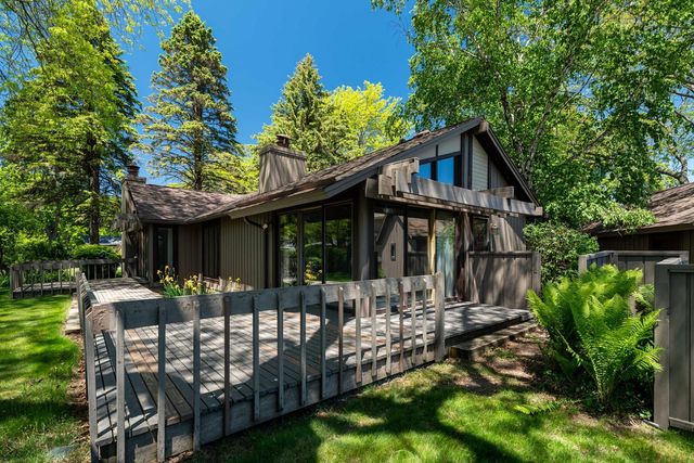 8 Pinewood COURT, Wind Point, WI 53402