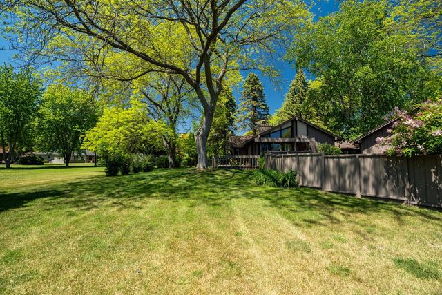 8 Pinewood COURT, Wind Point, WI 53402
