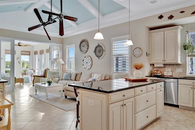 246 SAPPHIRE LAKE DRIVE 201, Bradenton, FL 34209