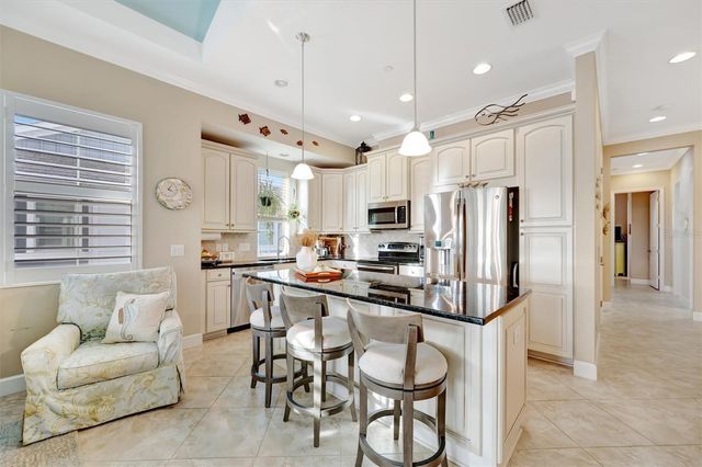 246 SAPPHIRE LAKE DRIVE 201, Bradenton, FL 34209