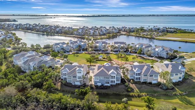 246 SAPPHIRE LAKE DRIVE 201, Bradenton, FL 34209