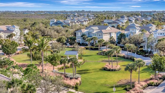 246 SAPPHIRE LAKE DRIVE 201, Bradenton, FL 34209