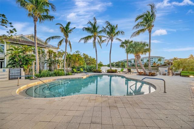 246 SAPPHIRE LAKE DRIVE 201, Bradenton, FL 34209