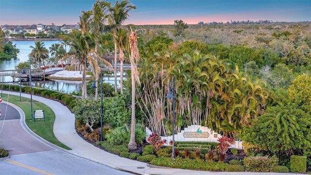 246 SAPPHIRE LAKE DRIVE 201, Bradenton, FL 34209