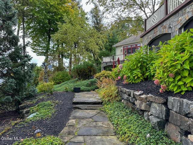 101 Green Harbour Lane, Lake George, NY 12845