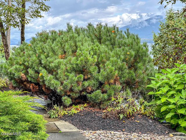 101 Green Harbour Lane, Lake George, NY 12845