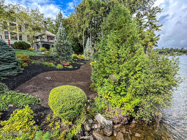 101 Green Harbour Lane, Lake George, NY 12845