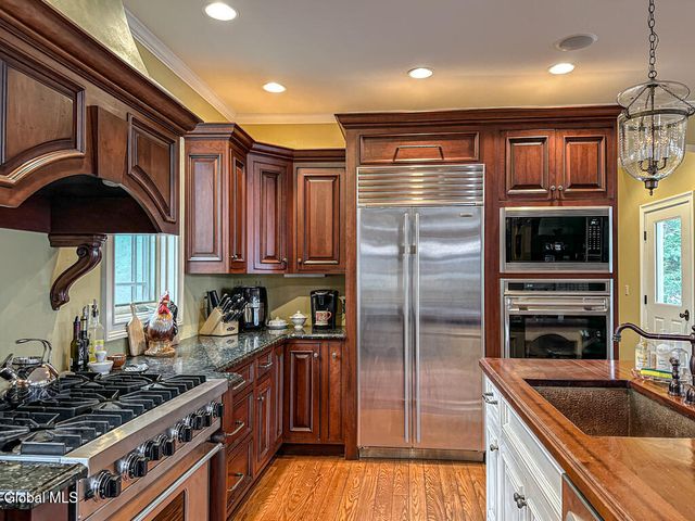 101 Green Harbour Lane, Lake George, NY 12845