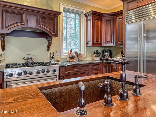 101 Green Harbour Lane, Lake George, NY 12845