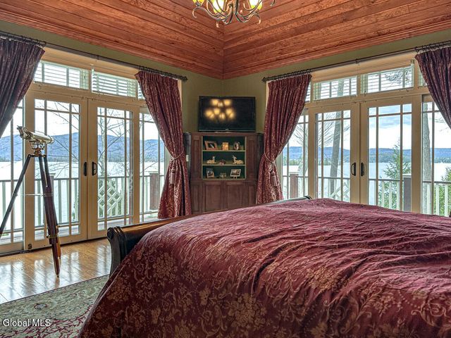 101 Green Harbour Lane, Lake George, NY 12845