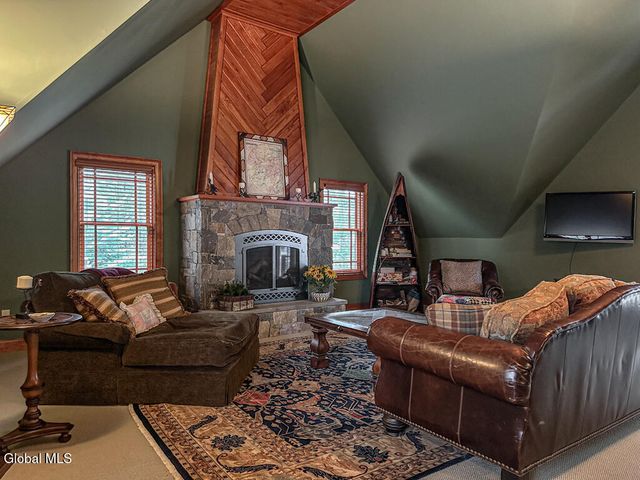 101 Green Harbour Lane, Lake George, NY 12845