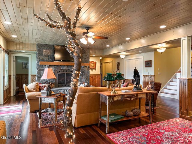 101 Green Harbour Lane, Lake George, NY 12845