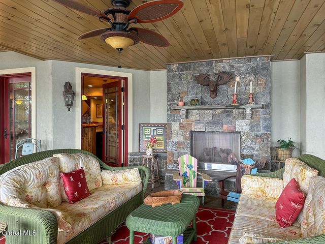 101 Green Harbour Lane, Lake George, NY 12845