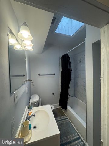 2039 SINCLAIR LN, Baltimore, MD 21213