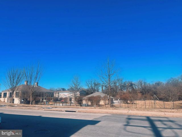 2039 SINCLAIR LN, Baltimore, MD 21213