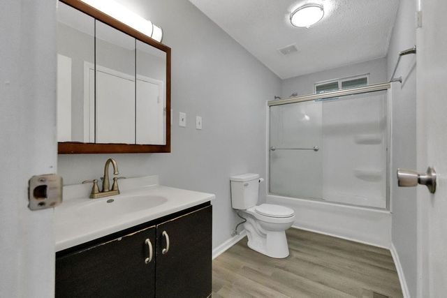 5401 Cranberry Hill Circle, St Joseph, MO 64503