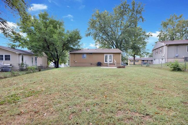 5401 Cranberry Hill Circle, St Joseph, MO 64503